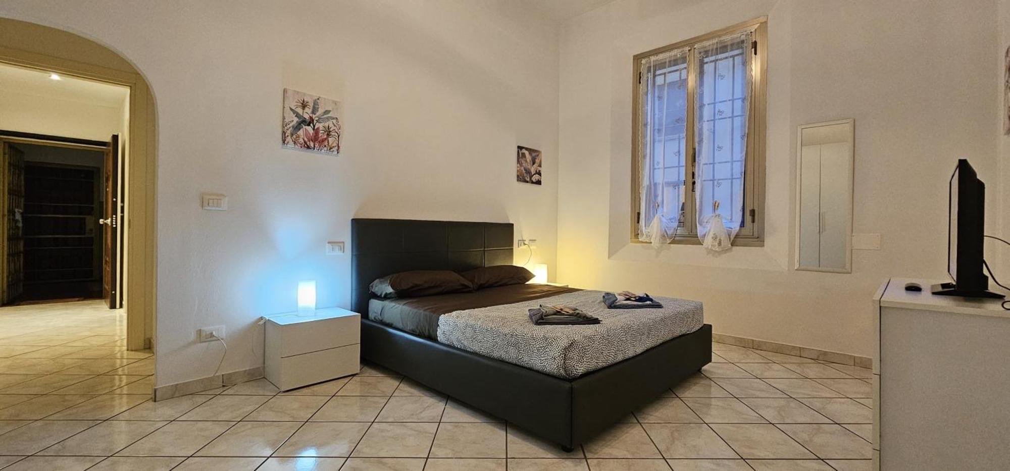 Luxury Station Apartment Болонья Экстерьер фото